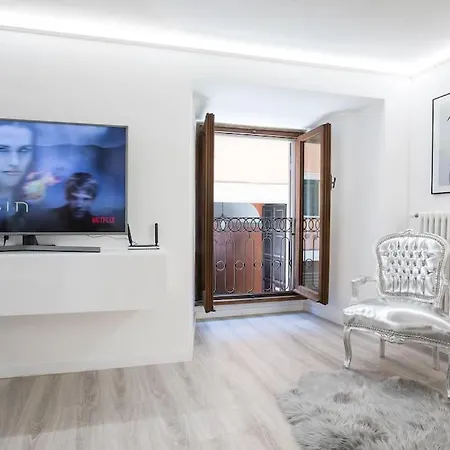My Piazza Navona Jacuzzi Suite -Topcollection Rome Exterior photo