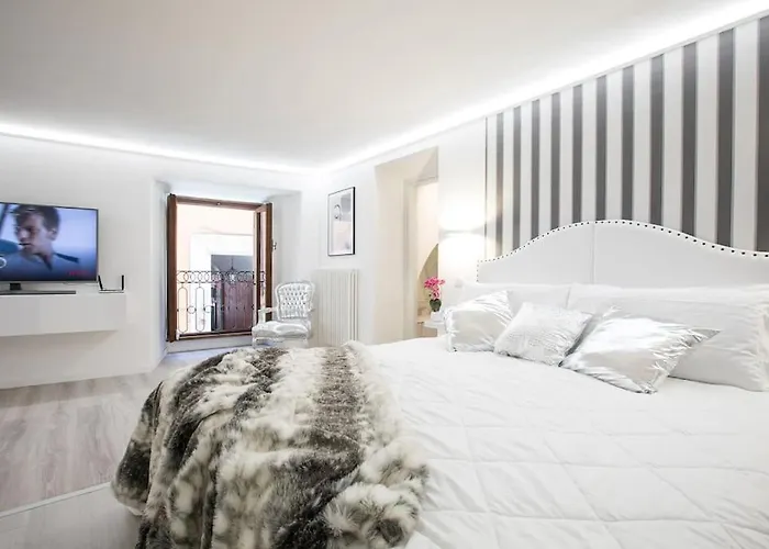 My Piazza Navona Jacuzzi Suite -Topcollection